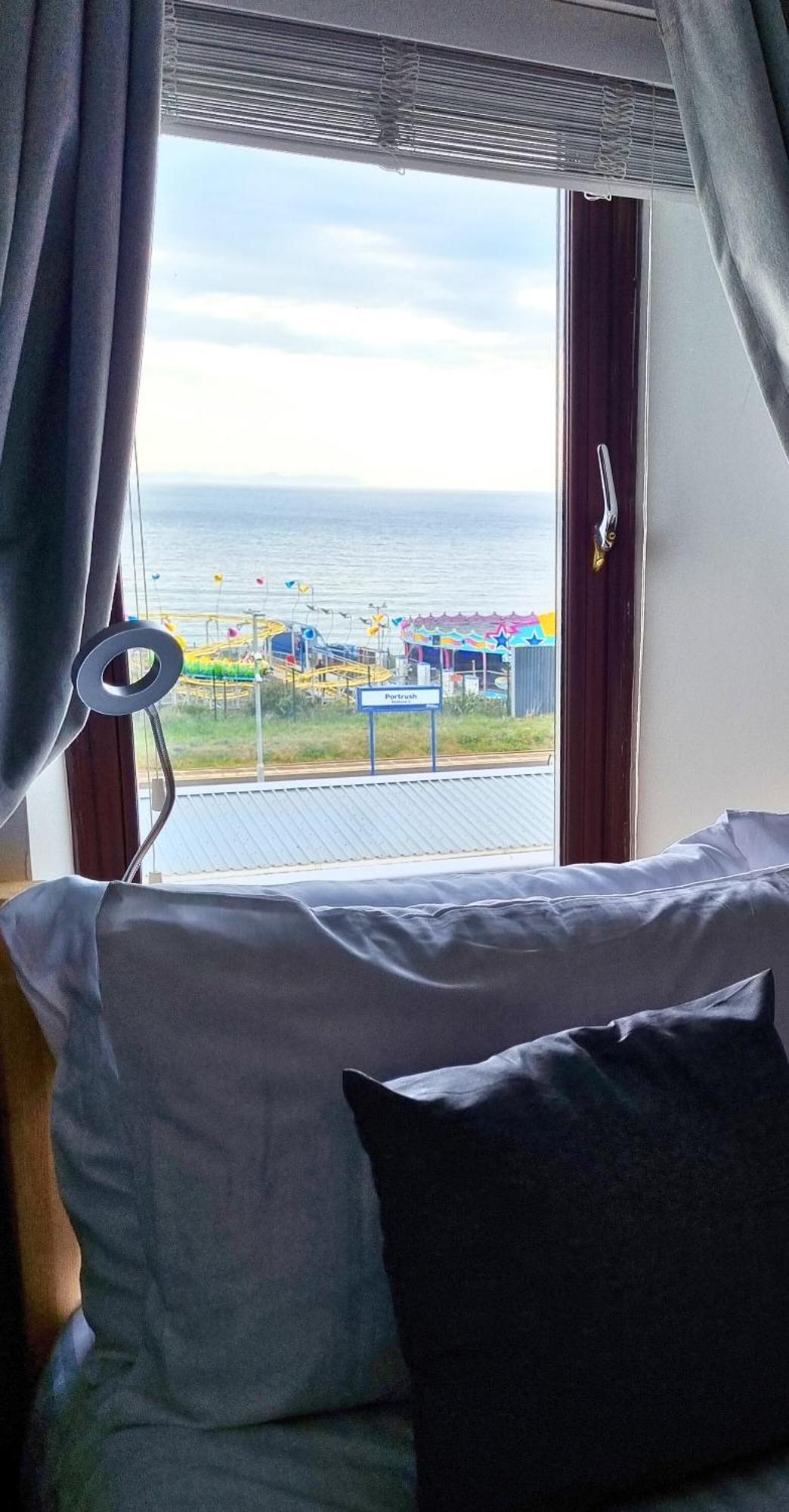6 Golf Terrace - Portrush By The Sea Lejlighed Eksteriør billede